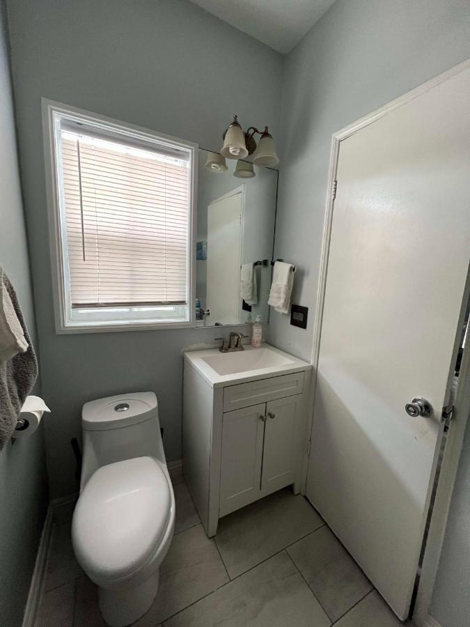 Holiday home Memorable Renovated 1br Unit By The Pool *